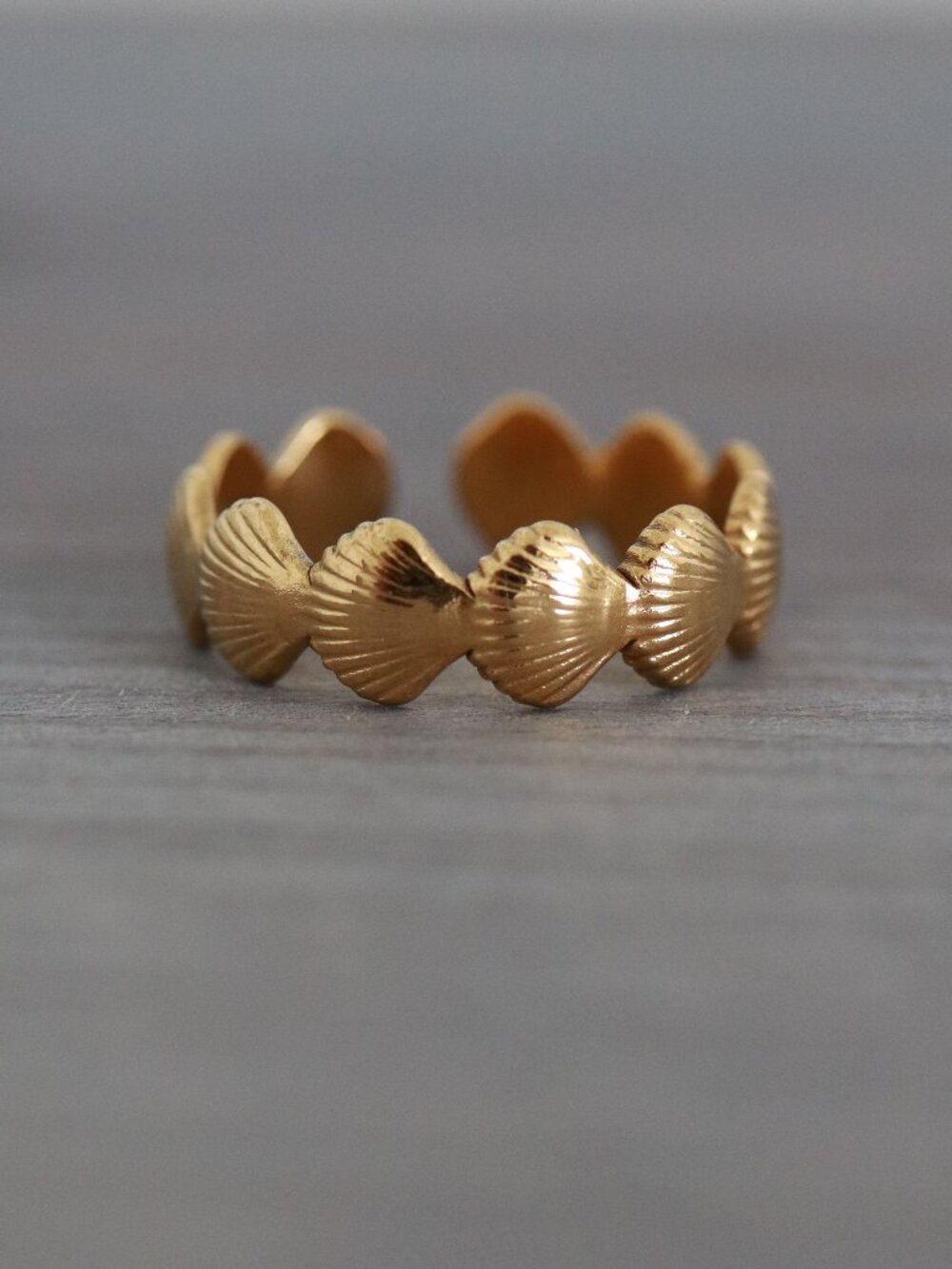 Shell Style Cuff Ring 18k Gold Plated Stainless Steel